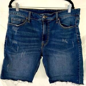 No Boundaries Jean shorts, size 36, distressed, cutoffs. New no tags.